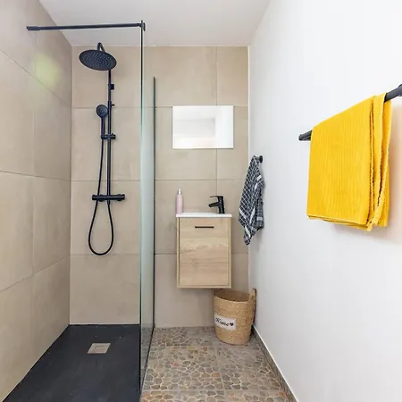 Tiny House Long-term Remote Work Near Valencia *