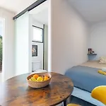 Апартаменты Tiny House Long-term Remote Work Near Valencia Монсеррат