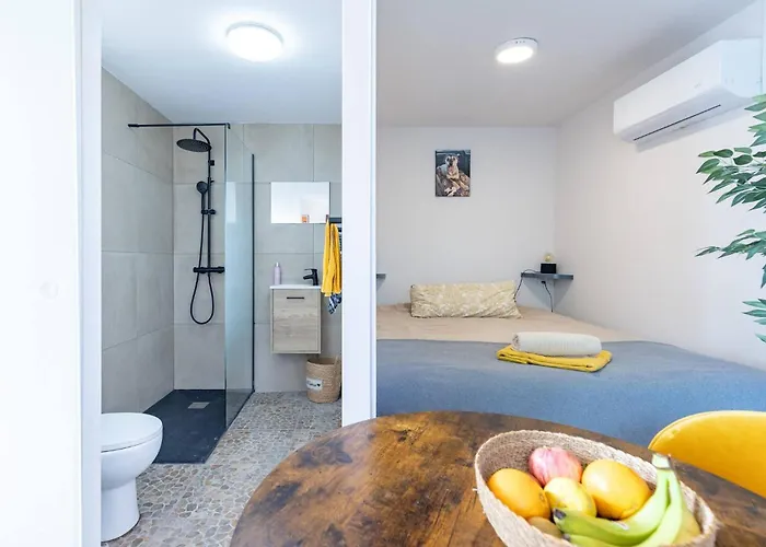 Tiny House Long-term Remote Work Near Valencia *