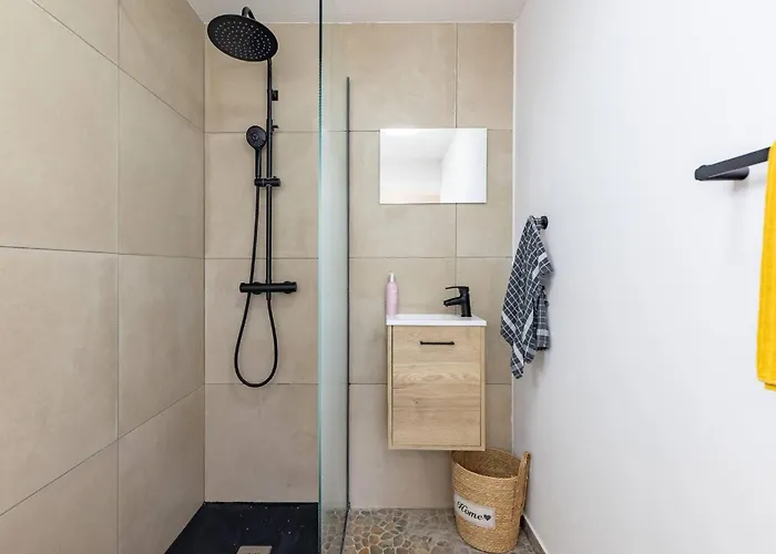 Tiny House Long-term Remote Work Near Valencia Monserrat